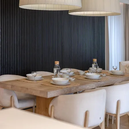Apartment Luxury - Center - 230m - Sauna - Terrace - Garage *